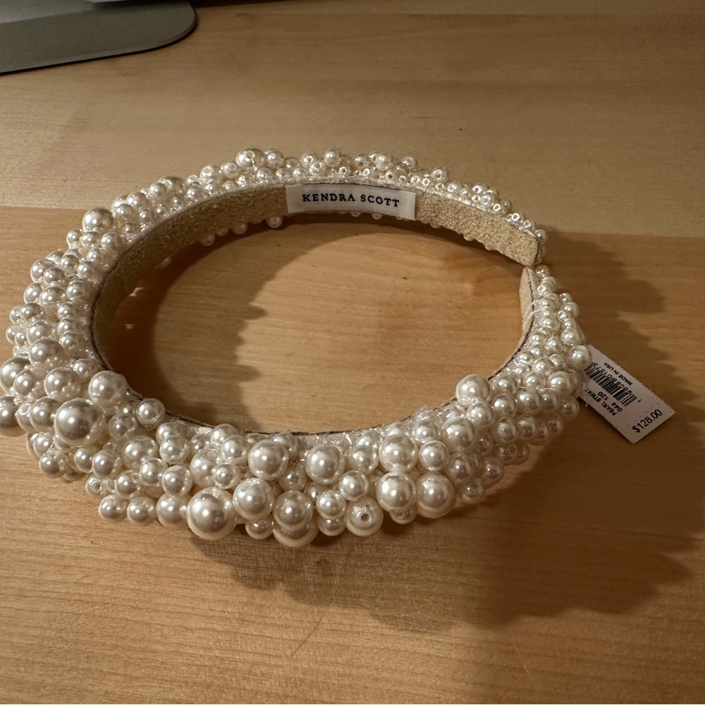 Kendra Scott Cream Pearl Cluster Headband